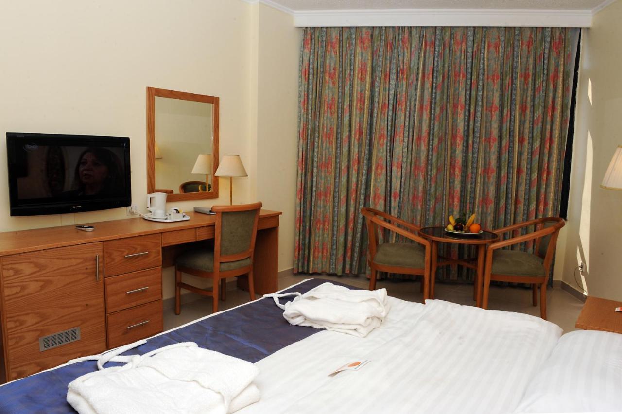 Aqaba Gulf Hotel מראה חיצוני תמונה