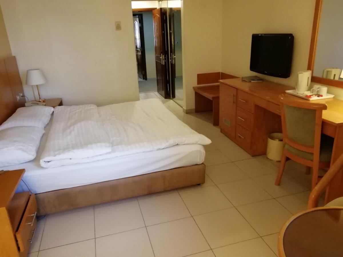 Aqaba Gulf Hotel מראה חיצוני תמונה