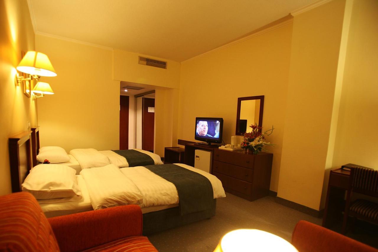 Aqaba Gulf Hotel מראה חיצוני תמונה
